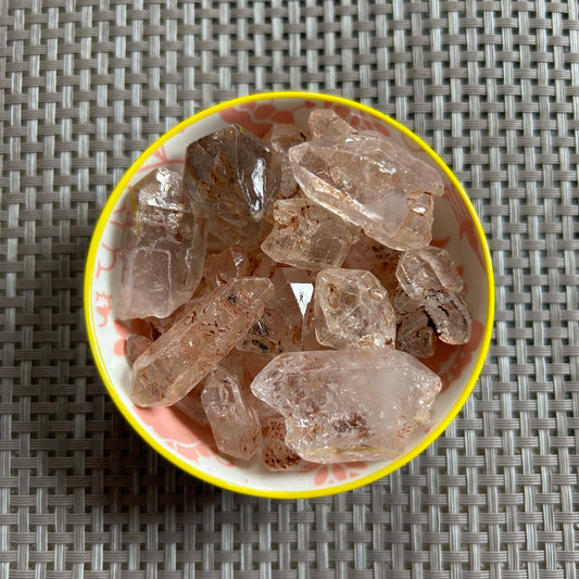 Petroleum Quartz Pieces