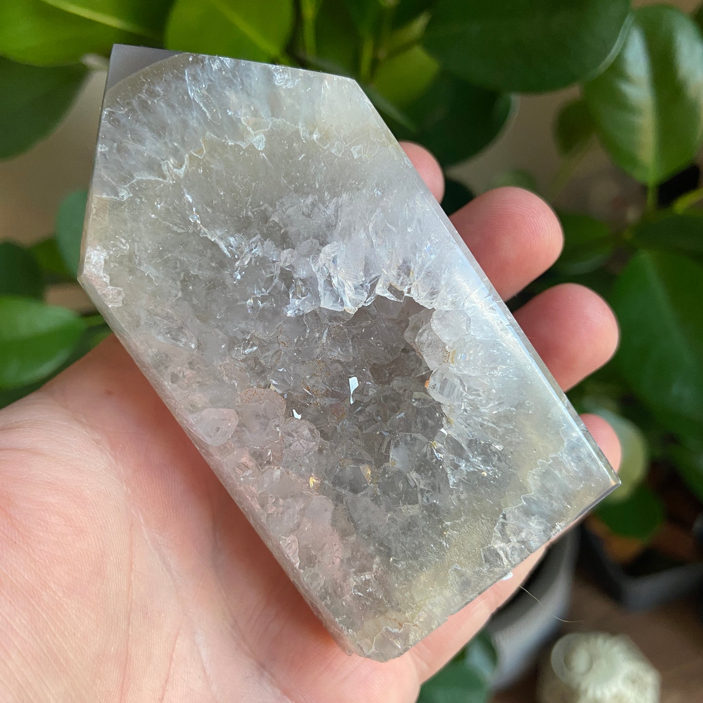 Druzy Agate Point – 257g - Earth Elements UK