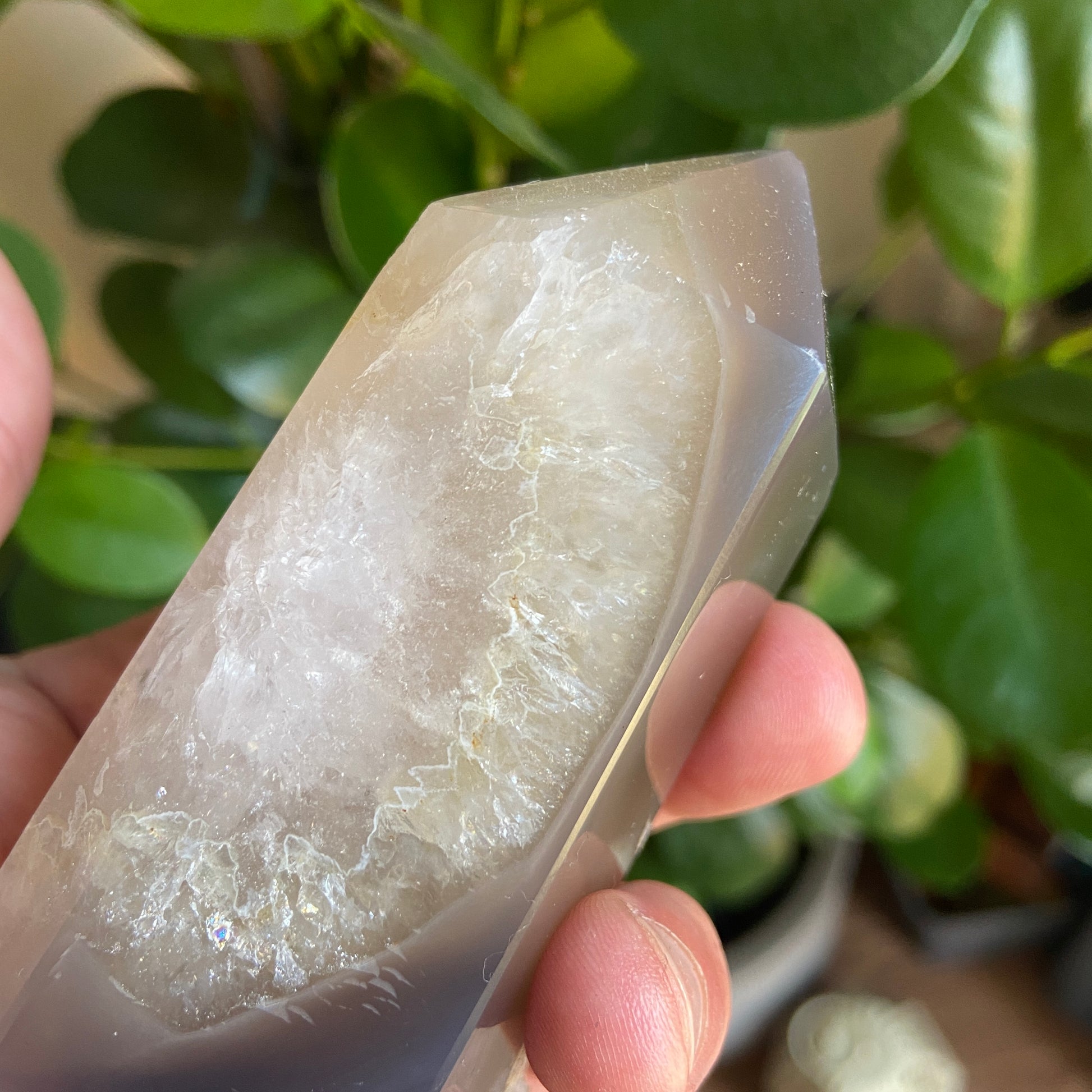 Druzy Agate Point – 257g - Earth Elements UK