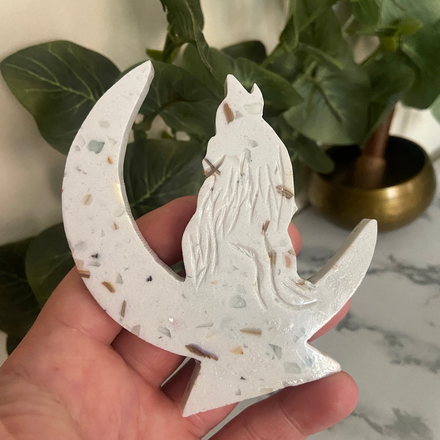 Granite Howling Wolf & Moon Carving - Earth Elements UK