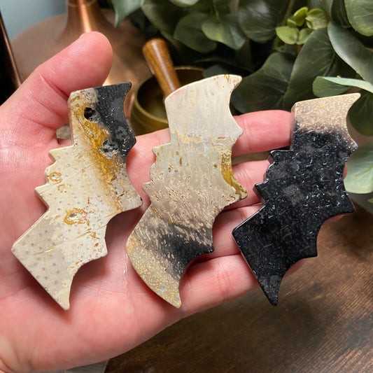 Palm Root Bat Carving - Earth Elements UK