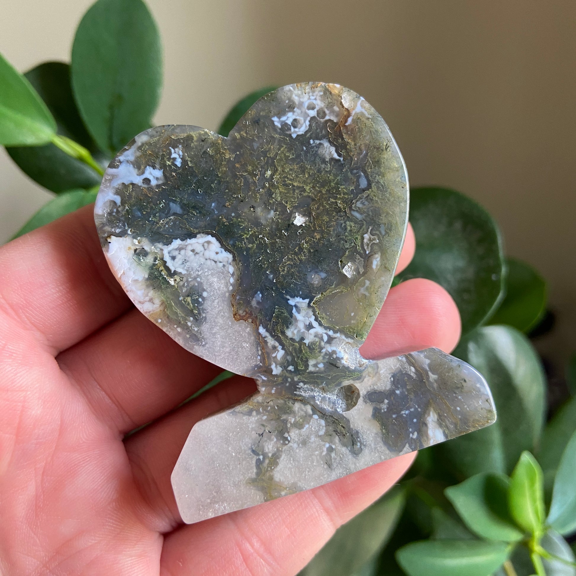Moss Agate Freestanding Heart - Earth Elements UK
