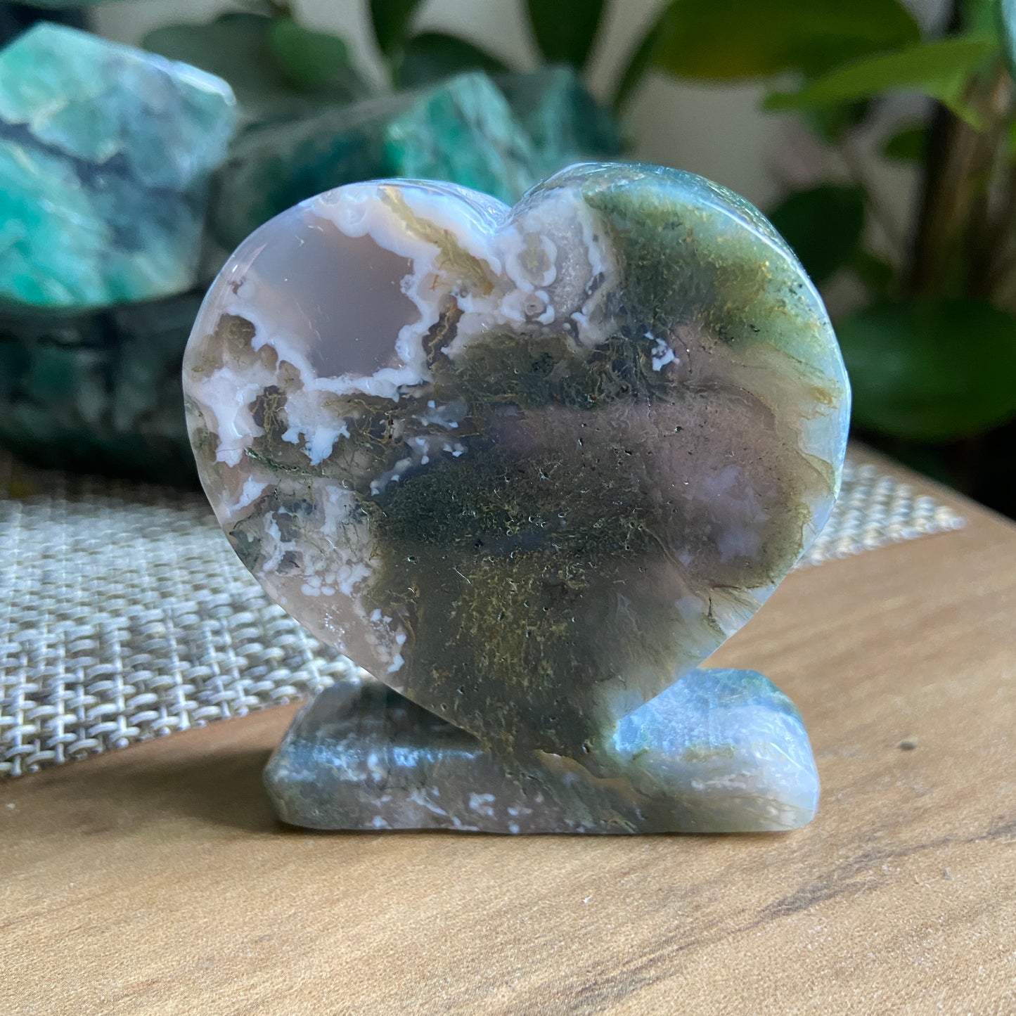 Moss Agate Freestanding Heart - Earth Elements UK