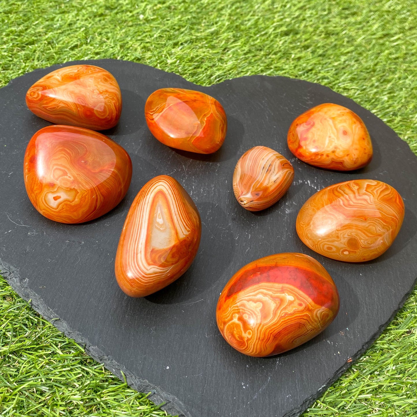 Sardonyx Bright Palm Stone - Earth Elements UK