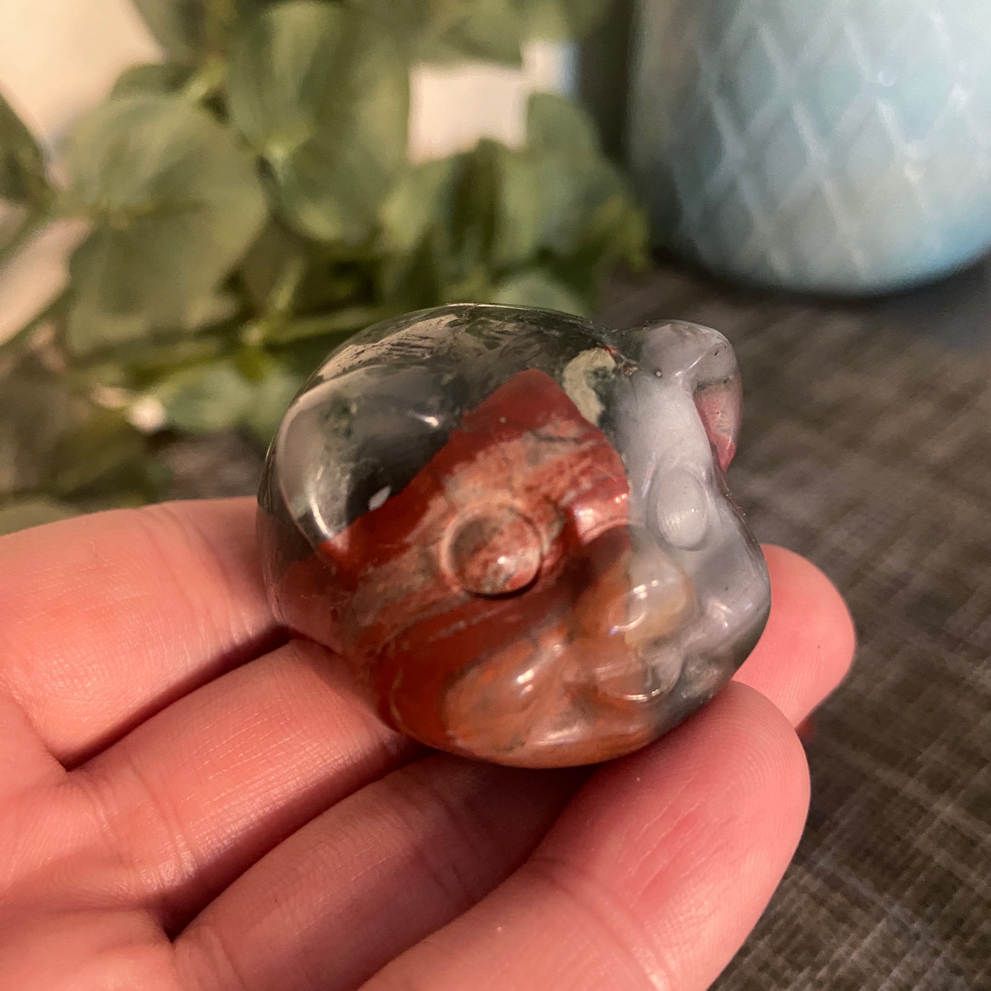 Chunky Pig Carvings - Earth Elements UK