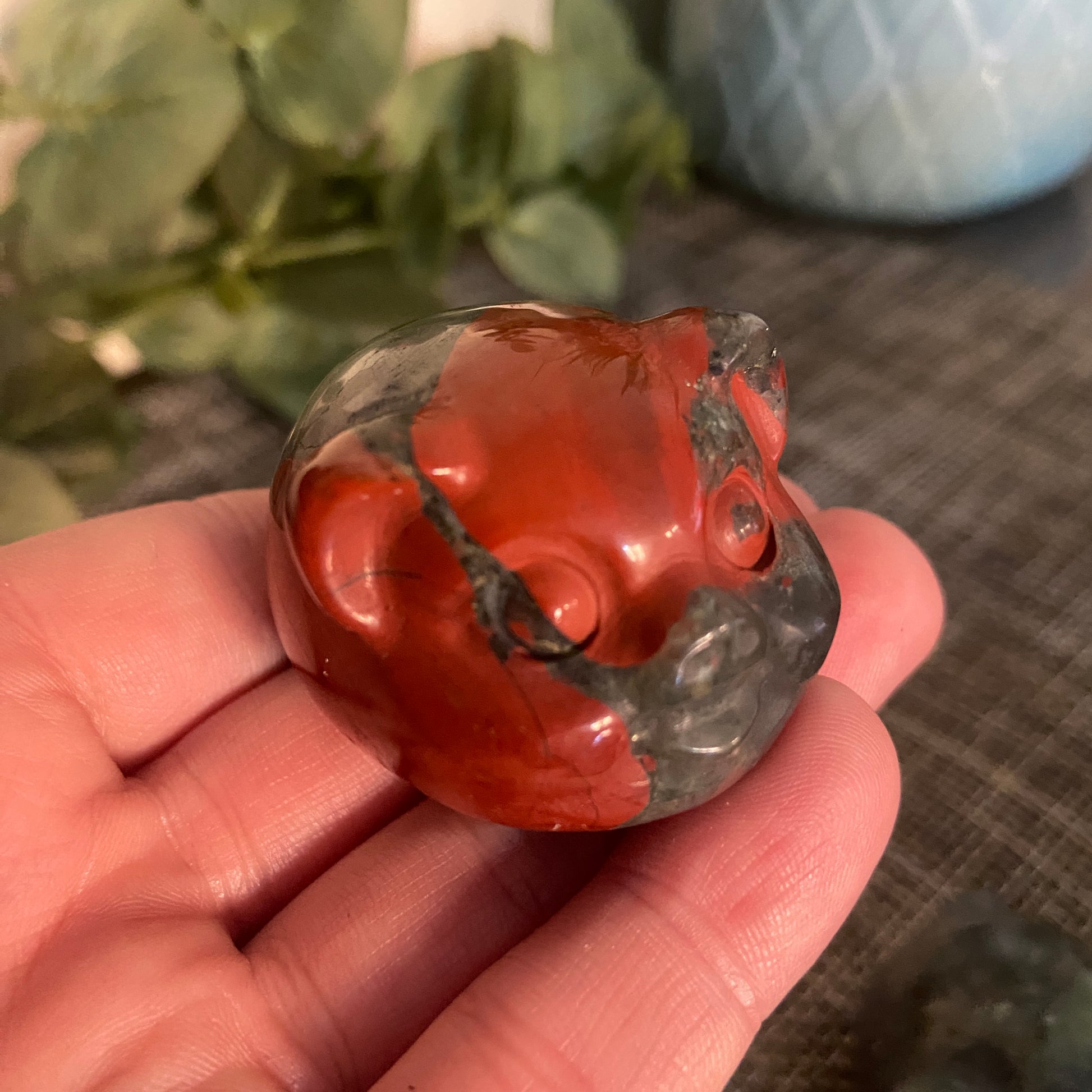 Chunky Pig Carvings - Earth Elements UK