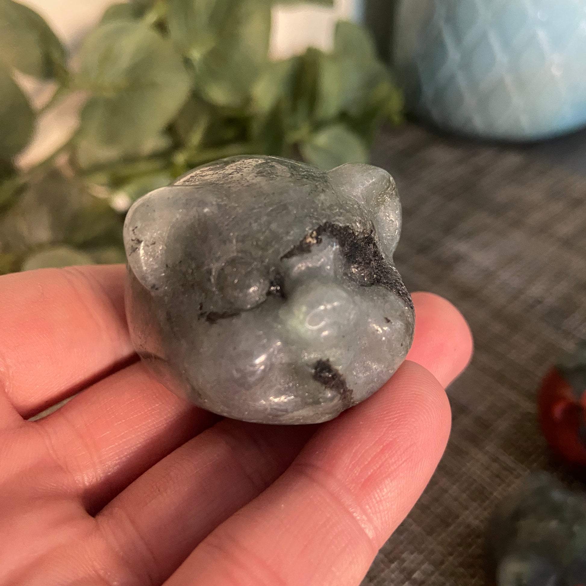 Chunky Pig Carvings - Earth Elements UK