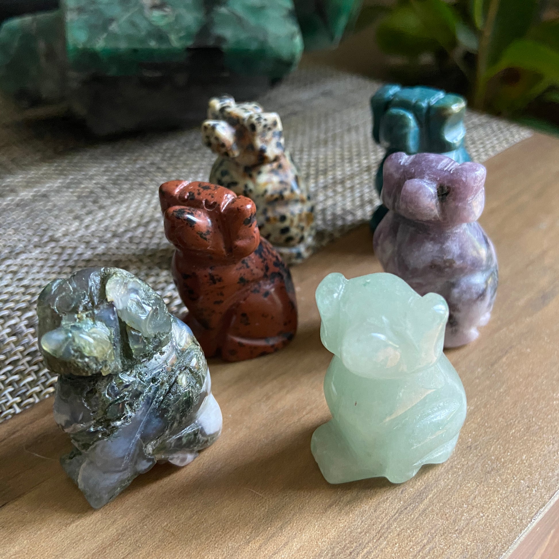 Small Dog Carving - Earth Elements UK