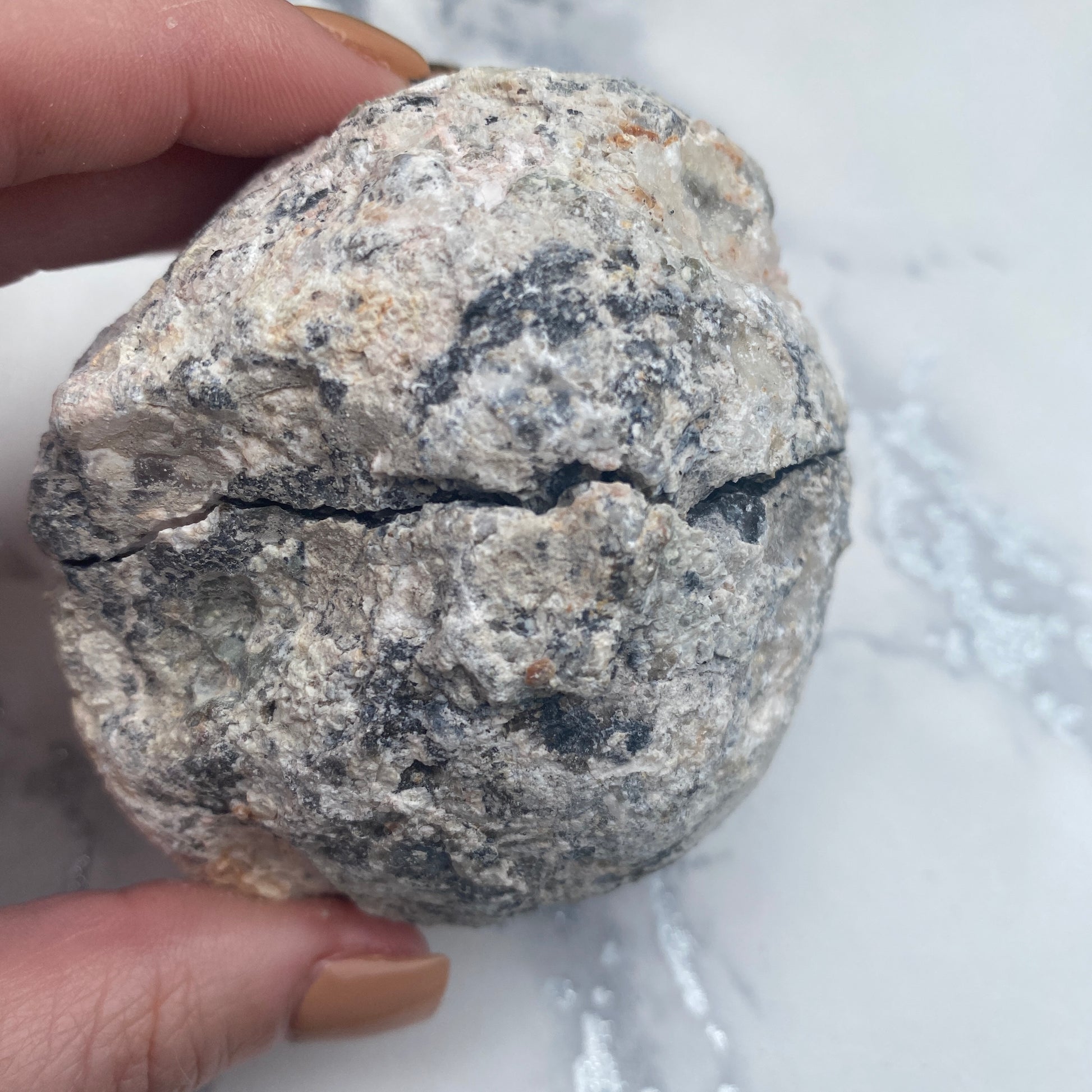 Large Crystal Geode (1) - Earth Elements UK